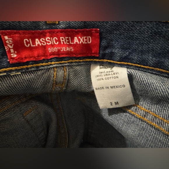 Levi's Women's Relaxed Jeans Size 2M - Picture 4 of 4